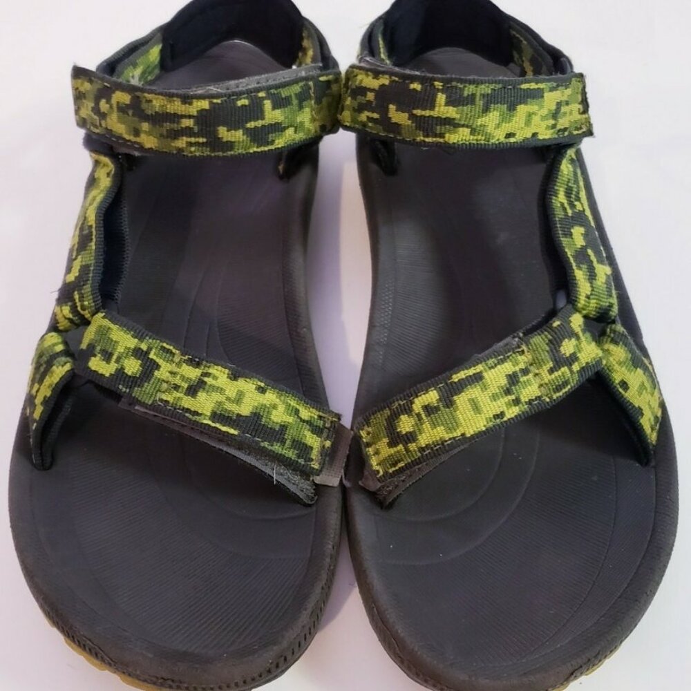 Teva Sandals Size 3  Green